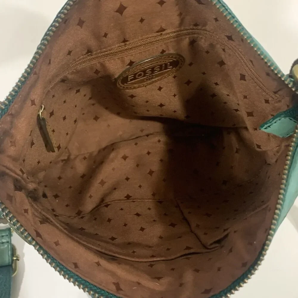 Fossil Explorer Crossbody Purse Teal Leather With 3 Zippers Purse